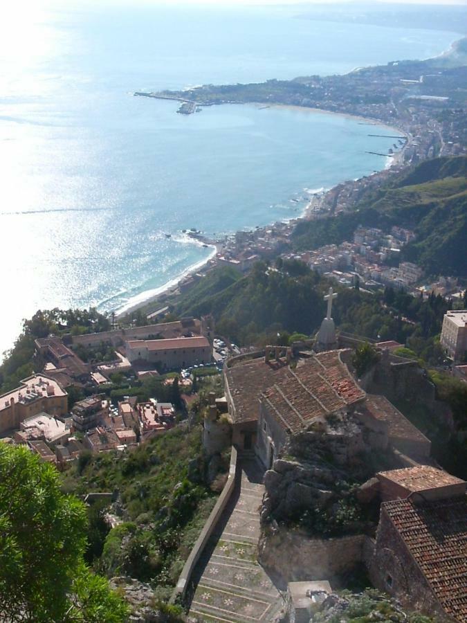 Taormina Castle And Sea View Apartment Екстериор снимка