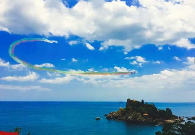 Taormina Castle And Sea View Apartment Екстериор снимка